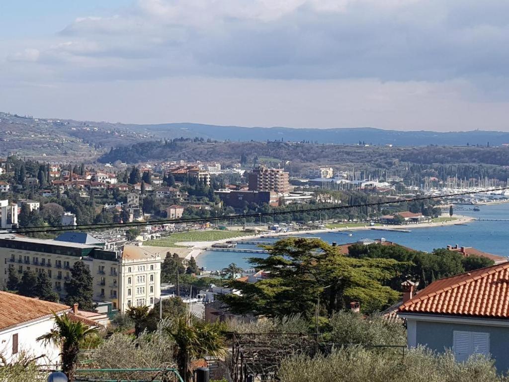 Apartmán Panoramic View Near The Beach In Portotoz+P Portorož Exteriér fotografie